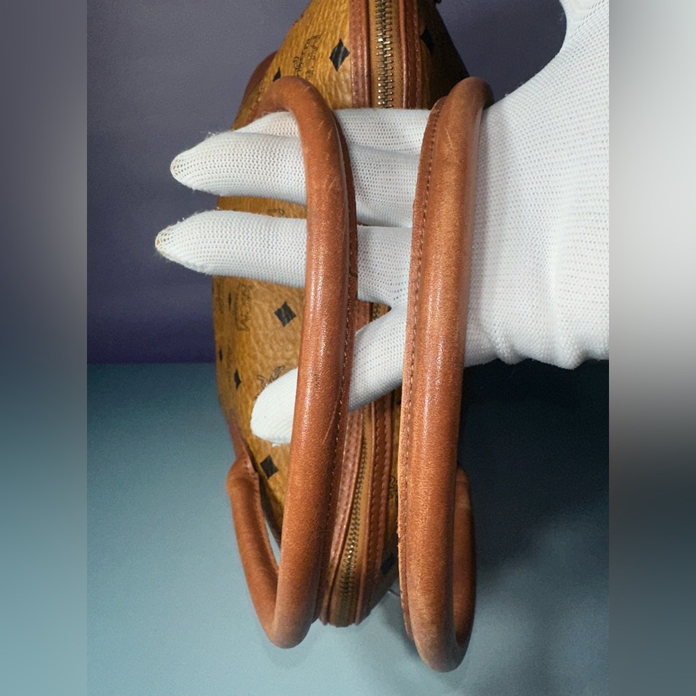 MCM Heritage Collection Tote Bag w/COA - EUC - Picture 13 of 16